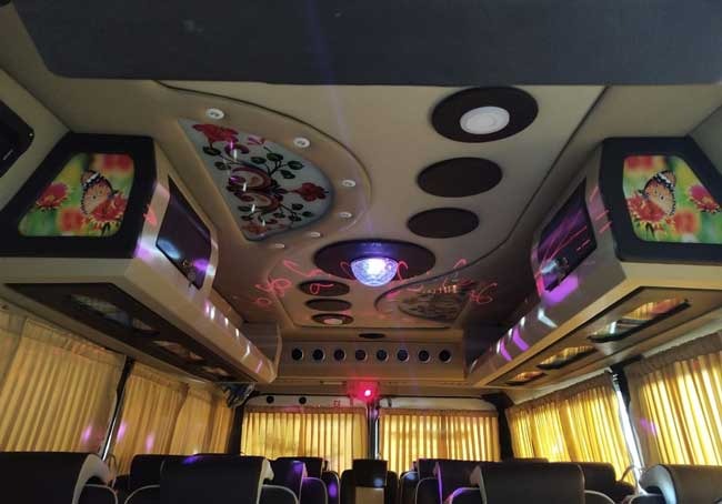 18 Seater Tempo Traveller for hire in Coimbatore