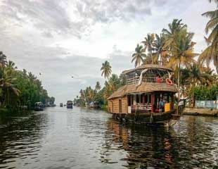 Kumarakom Boat House Tour Pacakages From Coimbatore